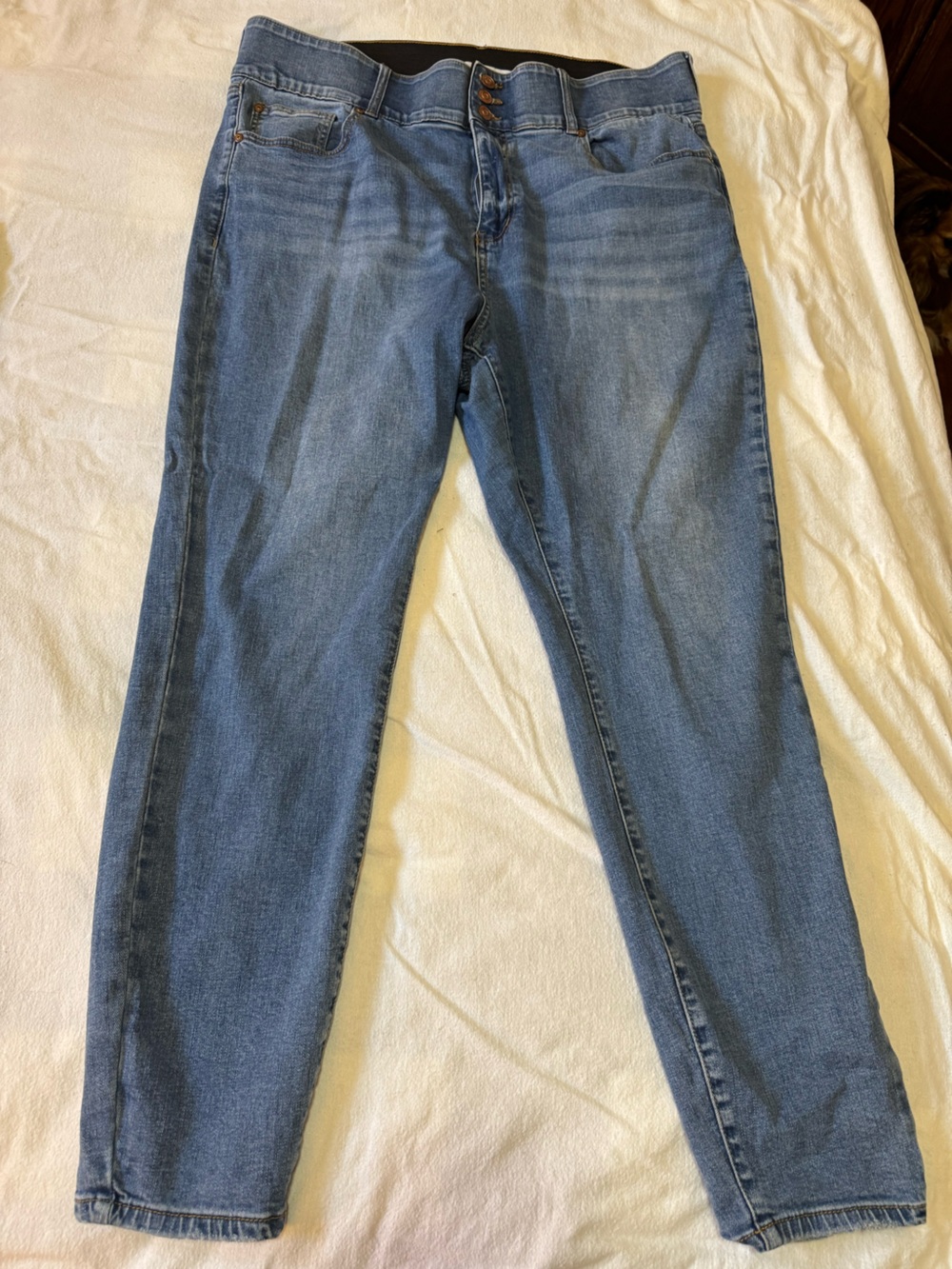 Arula Live In Women’s 18 High Rise 3 Button Skinny Jeans Medium Wash